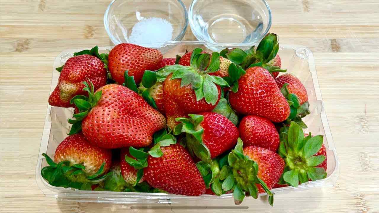 Strawberries full of germs